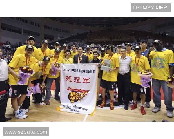 广州篮球队精英赛之路：从艰辛起步到辉煌成就的奋斗历程